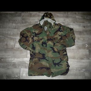 Vtg 80s US Army Camo Cold Weather Jacket Mens Med